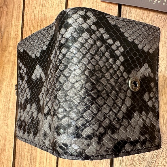 Patricia Nash black/grey snake-like leather wallet. New without tags. - Picture 10 of 16